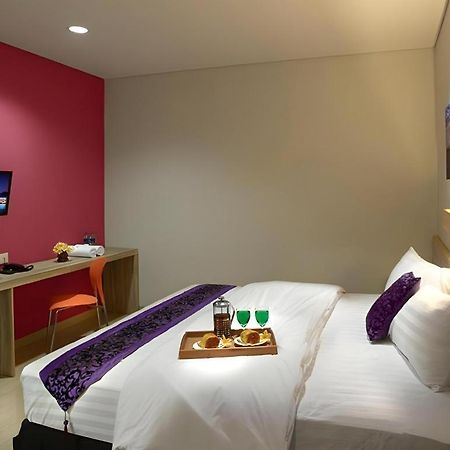 Life Puri Hotel Surabaya Gubeng المظهر الخارجي الصورة