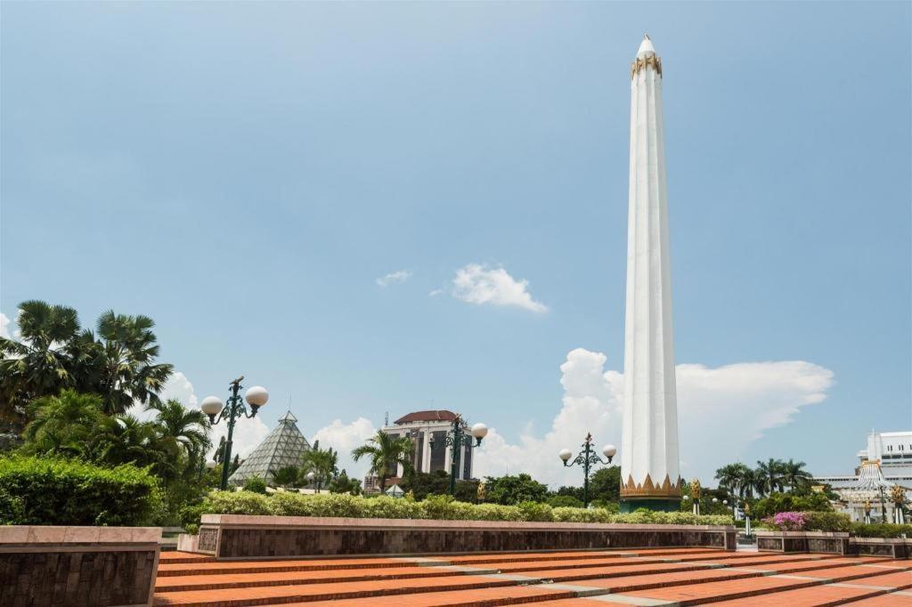 Life Puri Hotel Surabaya Gubeng المظهر الخارجي الصورة