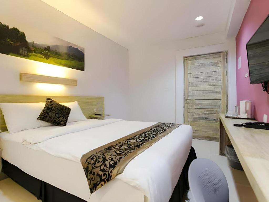 Life Puri Hotel Surabaya Gubeng المظهر الخارجي الصورة