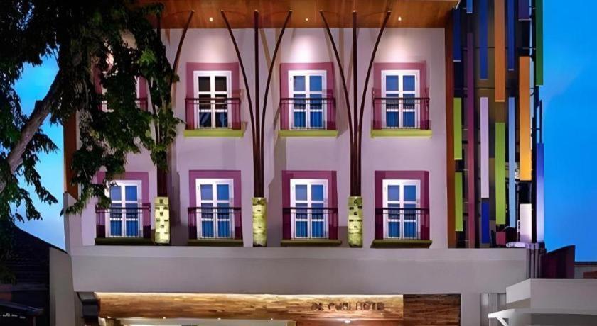 Life Puri Hotel Surabaya Gubeng المظهر الخارجي الصورة