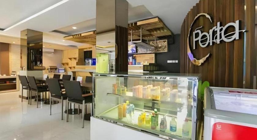 Life Puri Hotel Surabaya Gubeng المظهر الخارجي الصورة